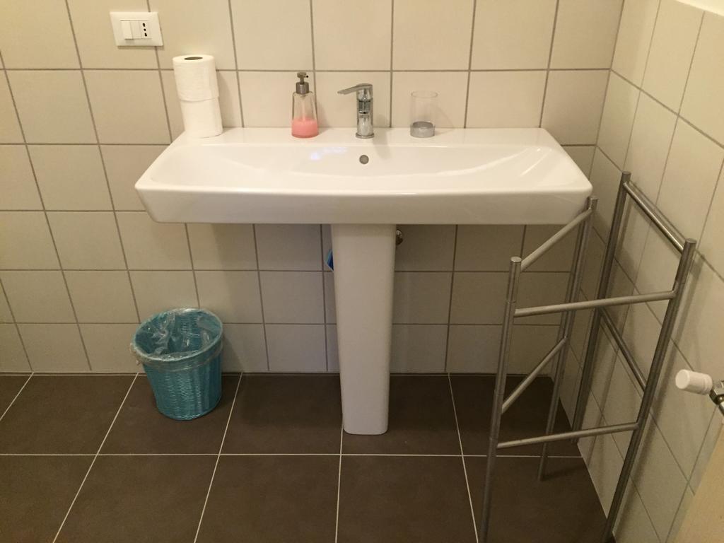 Smart Accomodation Ξενοδοχείο Τεργέστη Δωμάτιο φωτογραφία